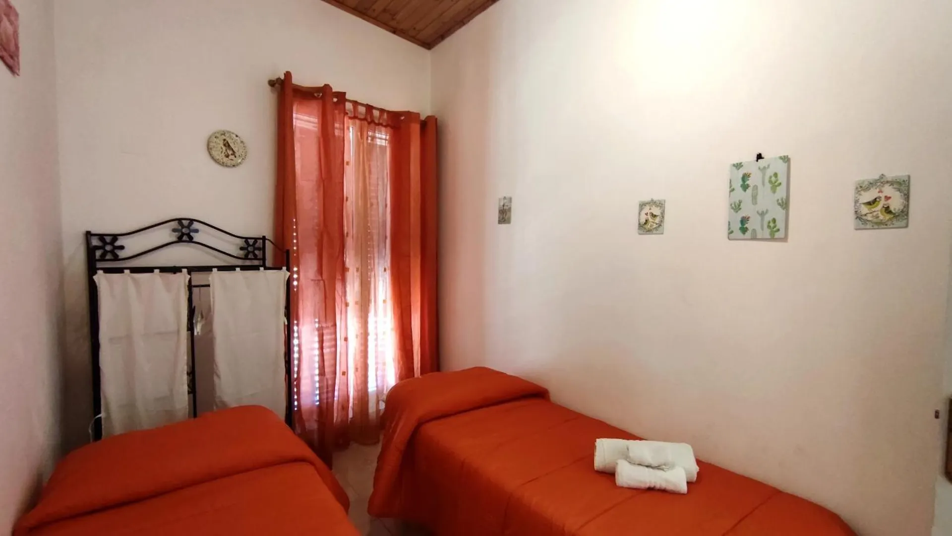 Bordonaro Sunset Apartment Cefalu Italy